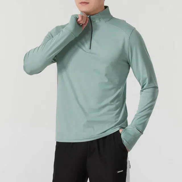 Under Armour Qualifier T