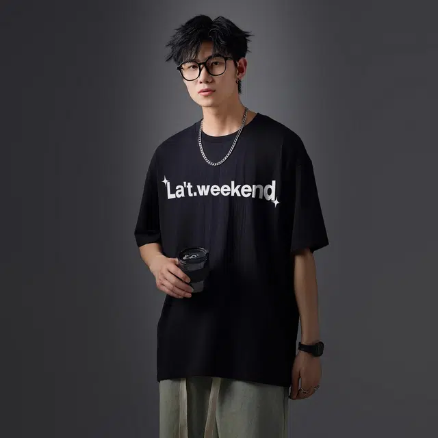LA'T.WEEKEND LogoT