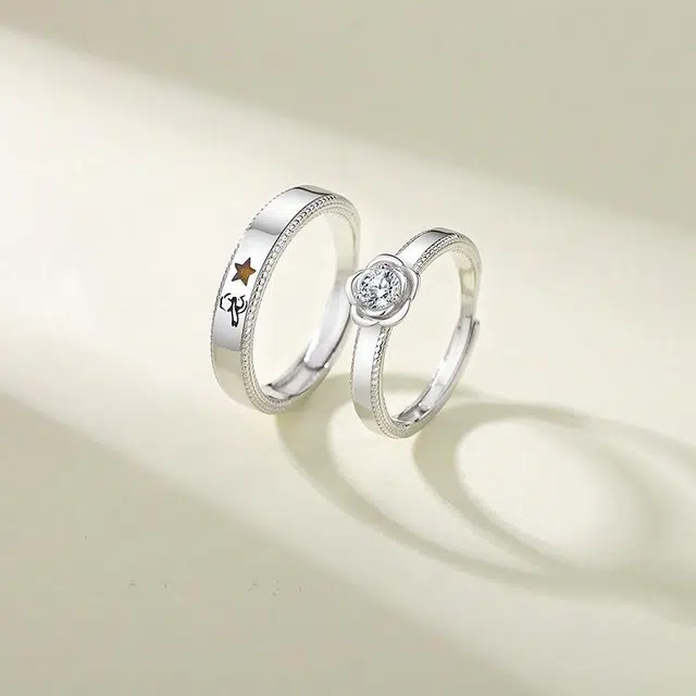 925