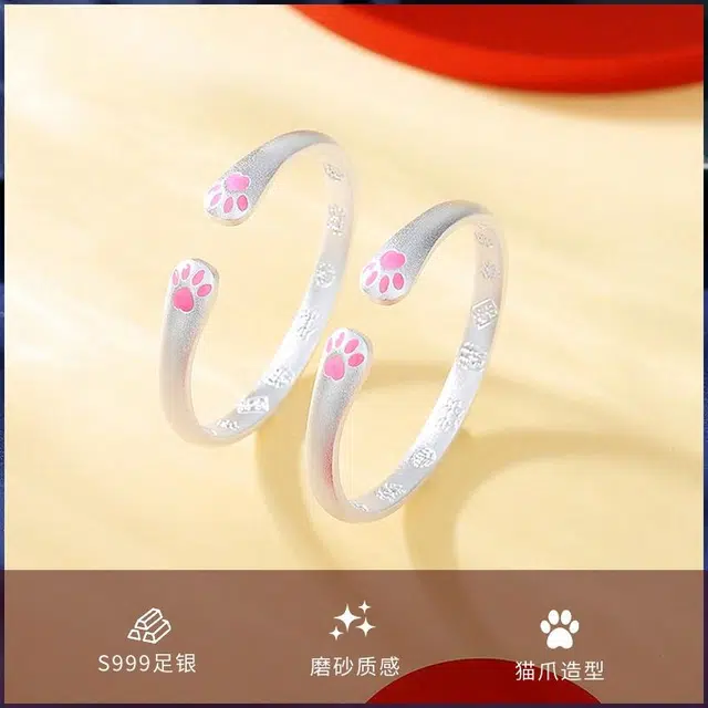 999