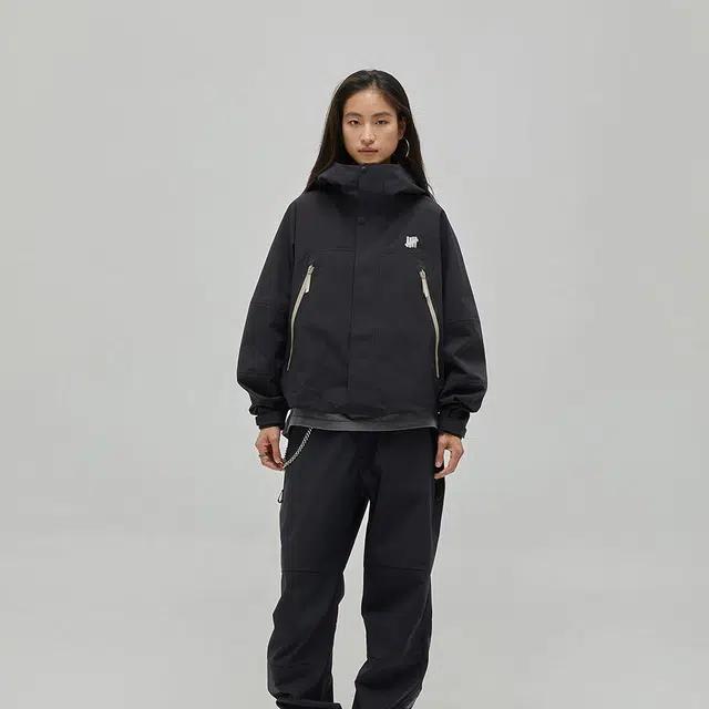 UNDEFEATED SS25 Logo