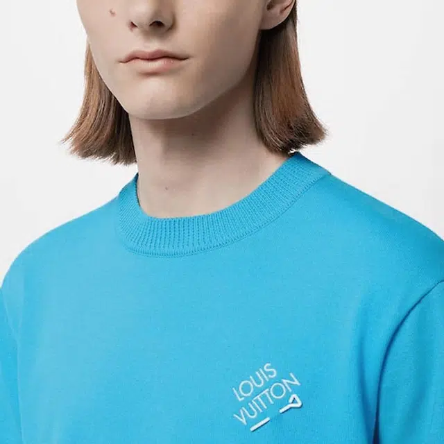 LOUIS VUITTON T