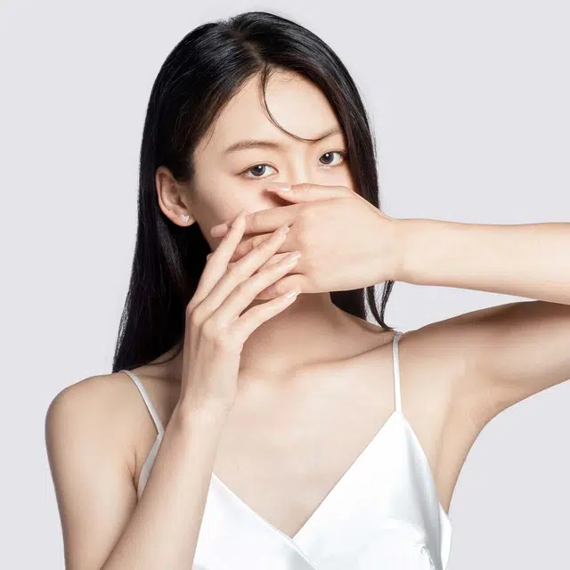 老银坊 夜光足银甜心蝴蝶耳饰 森系轻奢时尚新中式小众设计高级感 精致优雅百搭配饰 纯银 耳钉 女款
