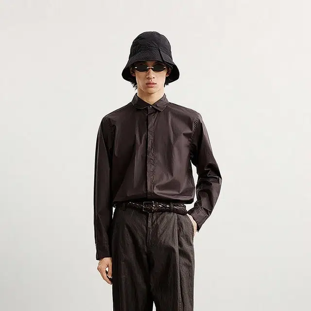 速写 日常简约宽松纯色长袖衬衫 男款 暗咖