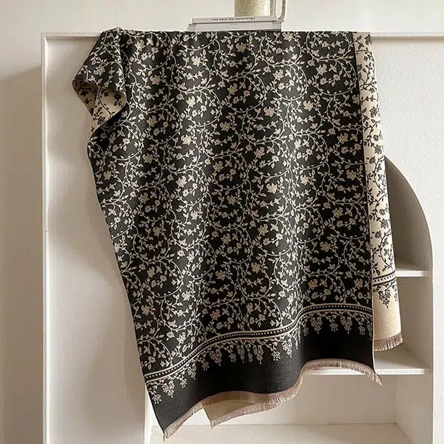 纳兰杜 气质高级感时尚百搭旅游拍照实用穿搭薄款礼盒装 聚酯纤维 披肩 女款