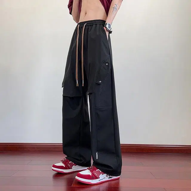 快鱼 美式高街纯色垂感弯刀裤运动百搭宽松直筒防风机能风休闲裤 男女同款