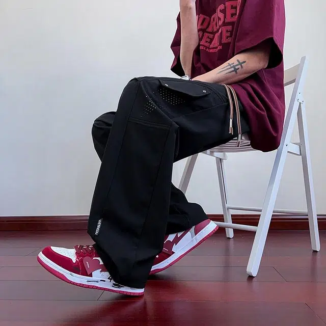 快鱼 美式高街纯色垂感弯刀裤运动百搭宽松直筒防风机能风休闲裤 男女同款