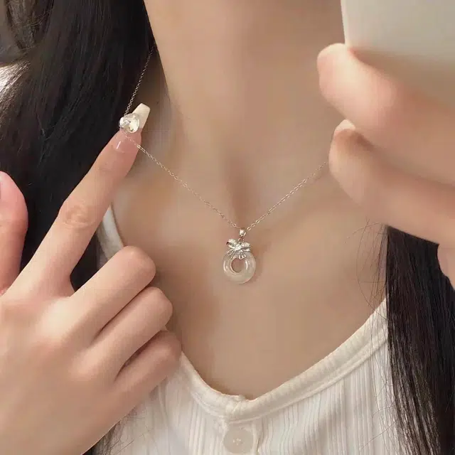 S925