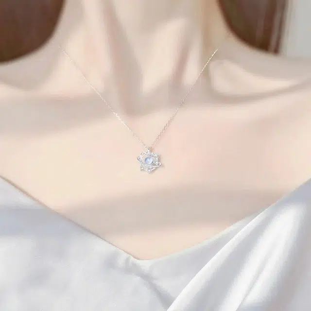 万娜 梦幻星球 高级小众设计轻奢锁骨链 合金 项链 女款