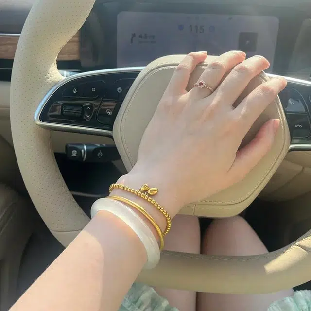 一世倾 新中式国潮温润秀气美丽显白神器白月光轻奢精致高级感小众创意设计一步一响百搭国潮风好运 玛瑙 手镯 男女同款情侣款
