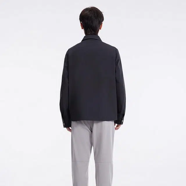 美特斯邦威 户外翻领机能防水通勤纯色夹克外套 男款 鱼子酱黑