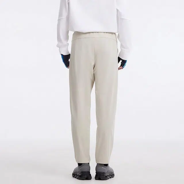 美特斯邦威 潮流户外宽松三防舒适小脚休闲裤 男款