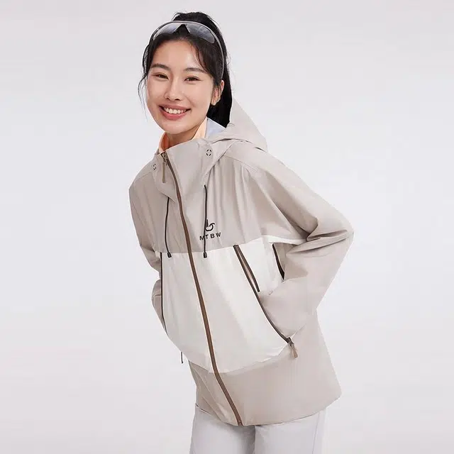 美特斯邦威 机能户外硬壳拼色百搭三防登山服夹克外套 男女同款