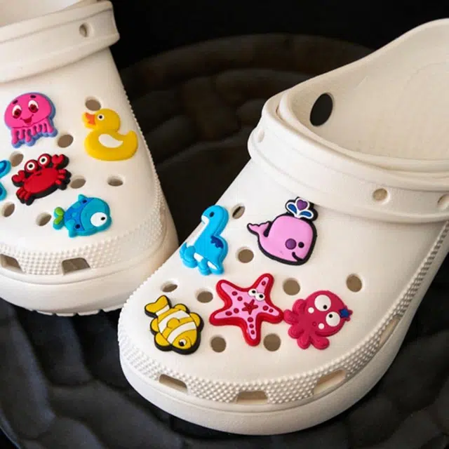 crocs