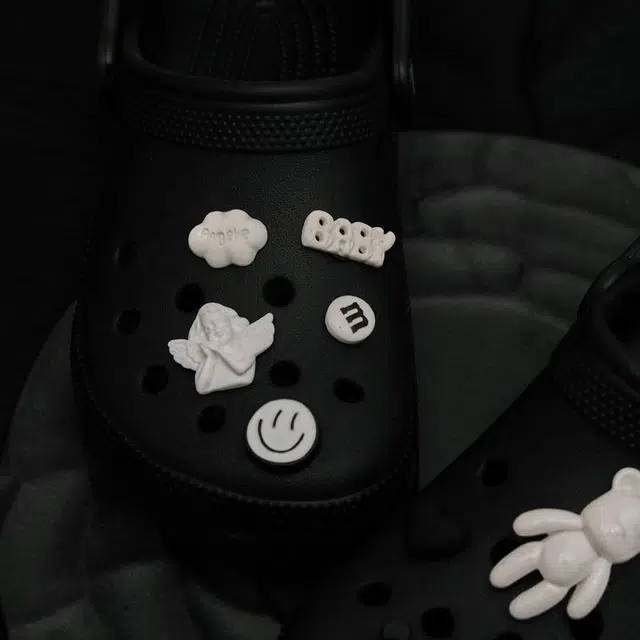 10 crocs DIY
