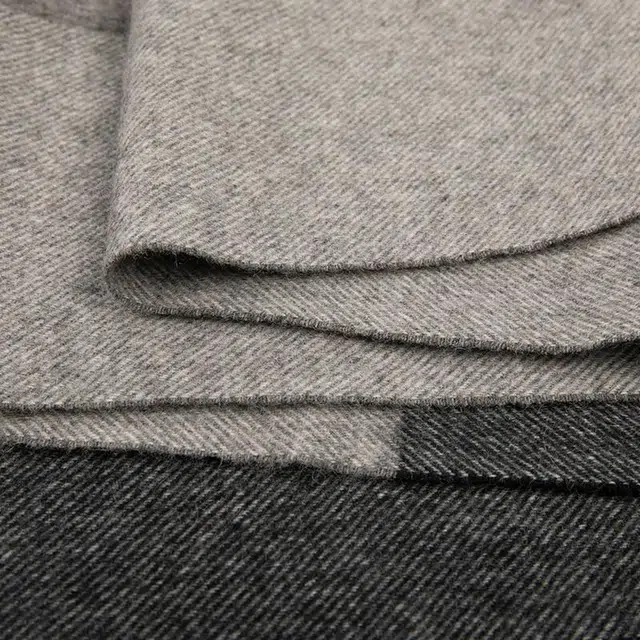 100