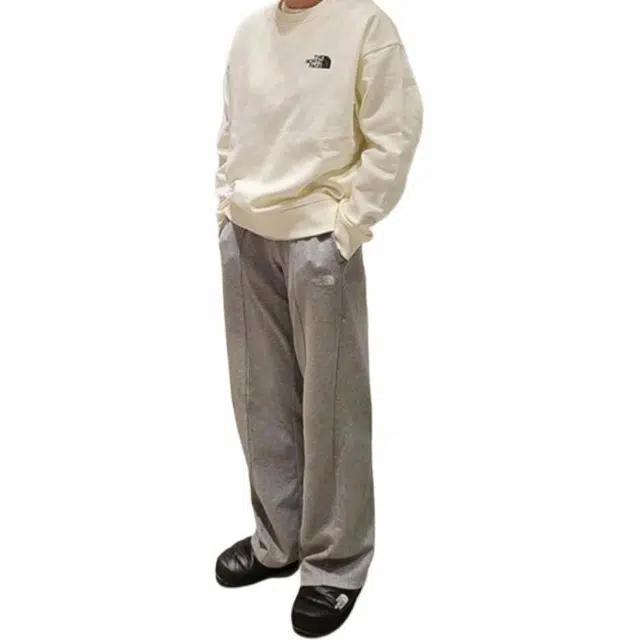 THE NORTH FACE Camp Everyday Sweatshirts Logo