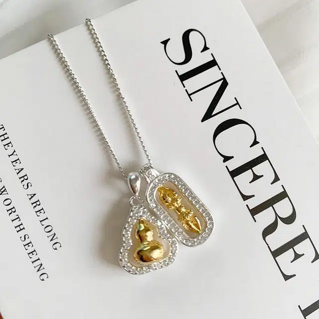 CUTE DAME S990