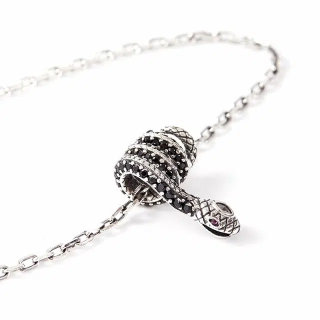 N10-1105 Native Stranger 925