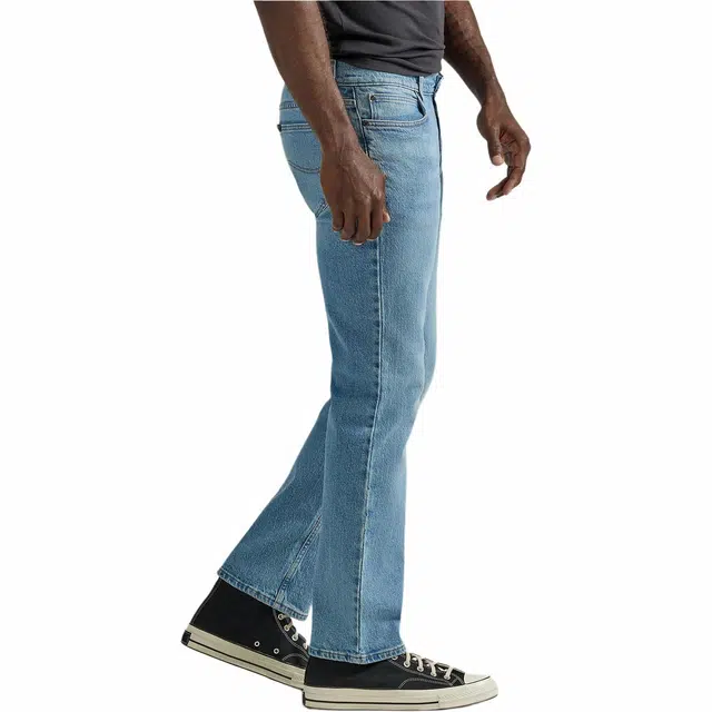 Lee