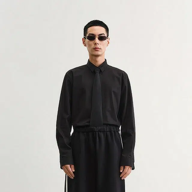 速写 黑支线 纯色休闲简约日常轻商务宽松长袖衬衫 男款 本黑