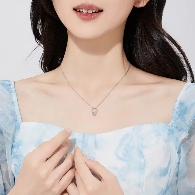 S925