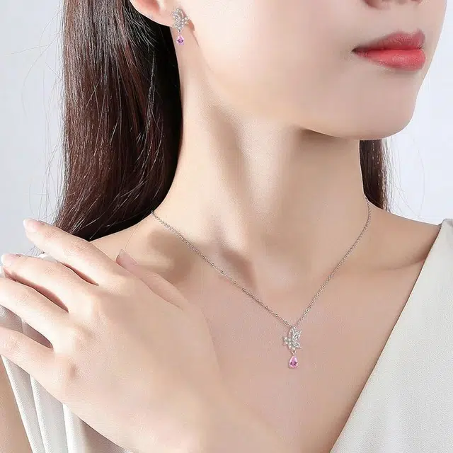 S925