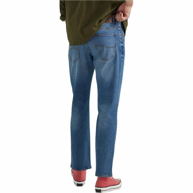 Lee