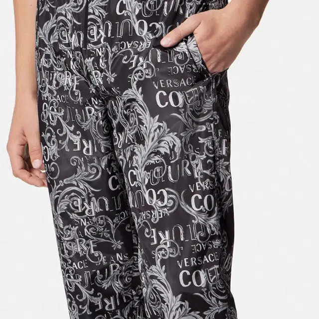 VERSACE JEANS COUTURE SS23 Logo