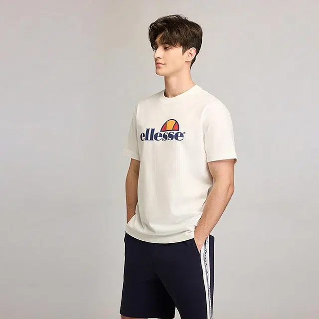 ellesse T