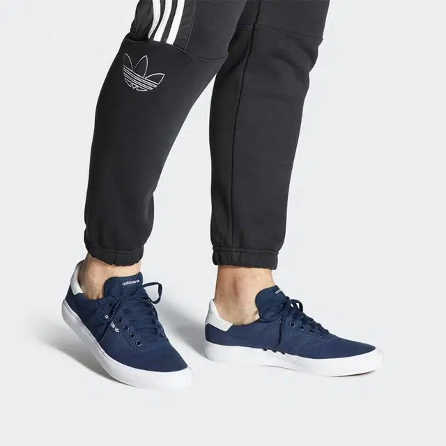 adidas originals 3MC Vulc