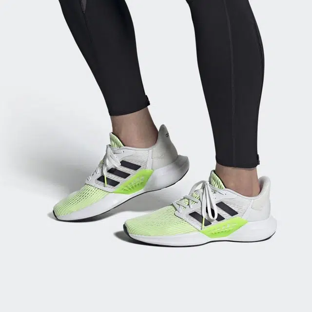 adidas Ventice