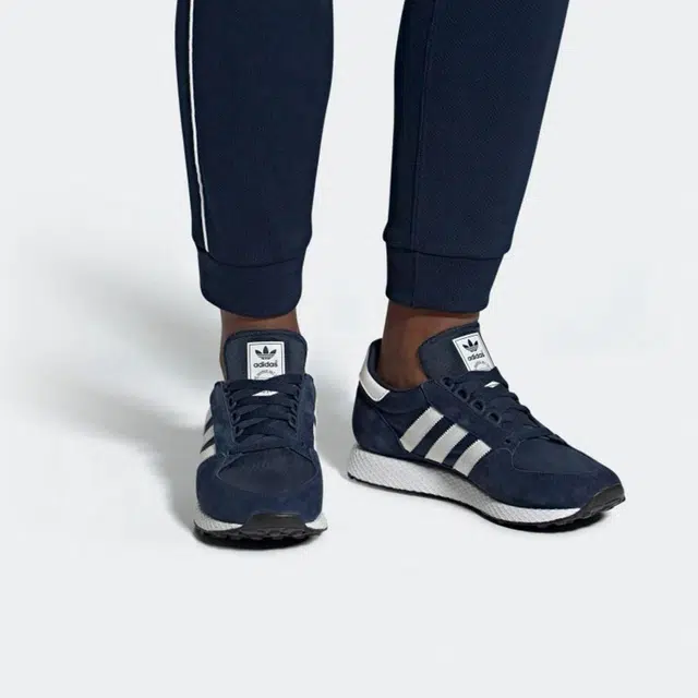 adidas originals Forest Grove
