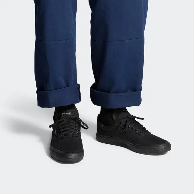 adidas originals 3MC Vulc