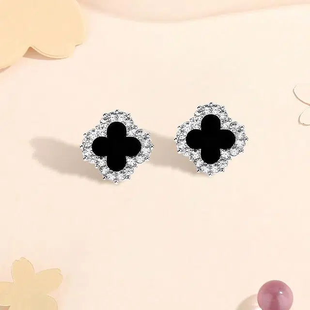 尚银福 经典四叶草 精致轻奢高级小清新甜美少女心 森系气质幸运草 合金 耳钉 女款