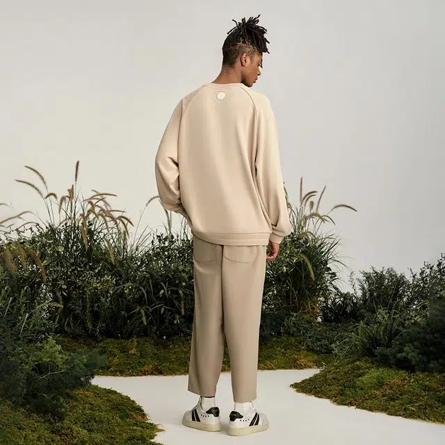 Palladium Irises Crewneck Sweatshirt