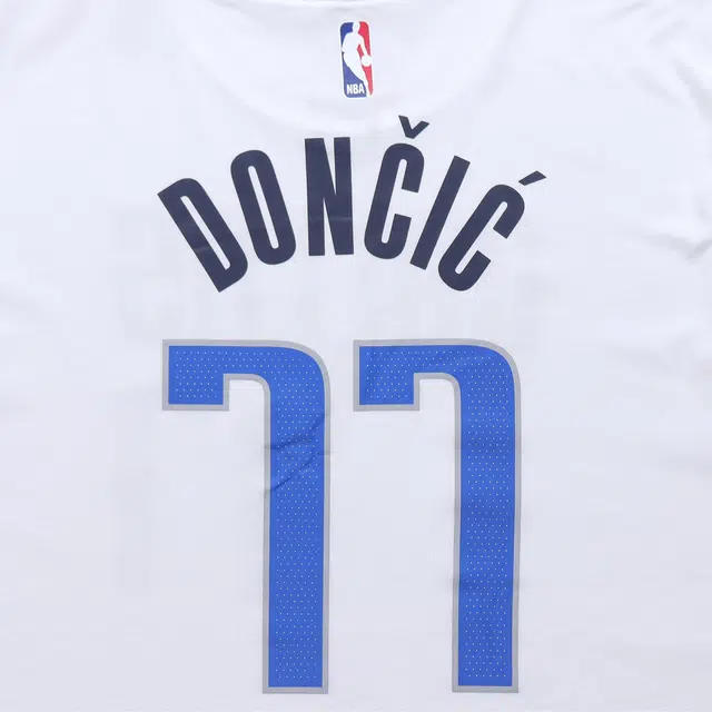 Nike NBA 77 T