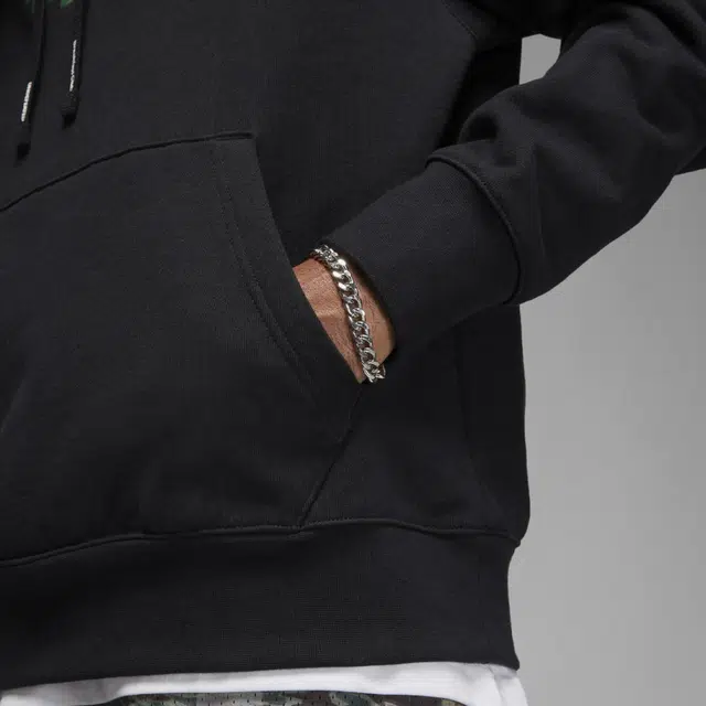 Jordan x BrandUNDEFEATED union Logo