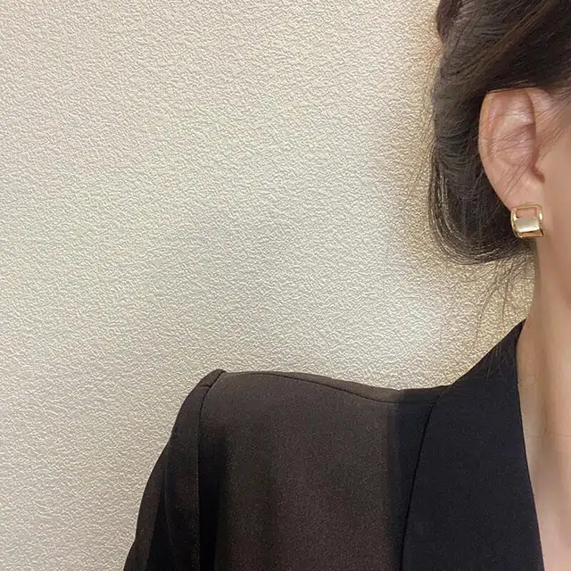阿黛丽 几何方块 合金 耳钉 女款