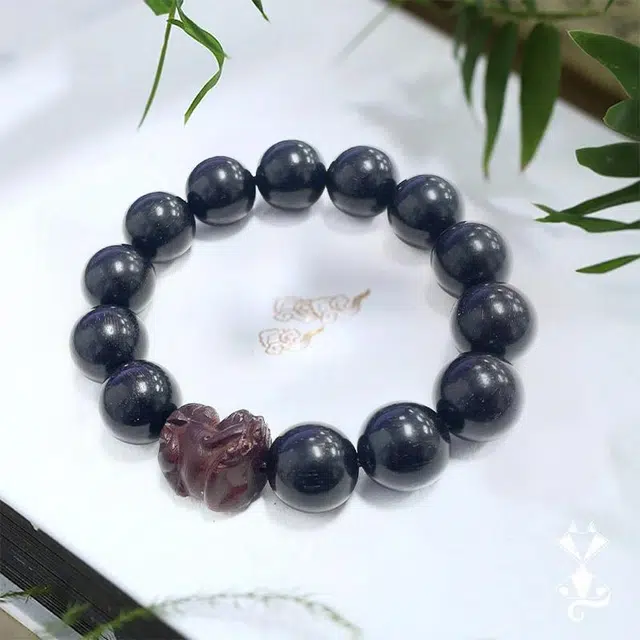 岁月静好 霸气复古招财吞金兽貔貅 大颗粒盘玩手持串珠简约禅意精雕轻奢高级感 诸事顺利#好运 黑檀 木作手串 男女同款情侣款
