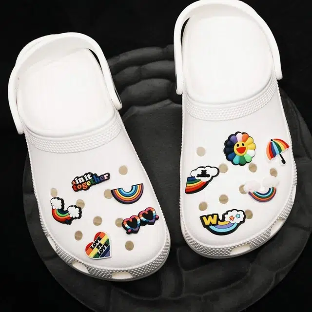 crocs