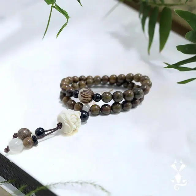 岁月静好 新中式国风小众设计款 典雅简约轻奢温柔森系甜美可爱风手饰 手持盘玩佛珠 诸事顺利#好运 绿檀 手串 男女同款情侣款