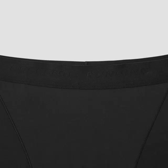 DESCENTE RUNNING SS25 logo BK-BLACK