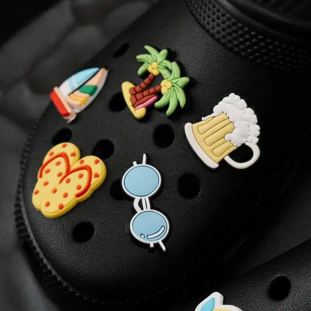 crocs