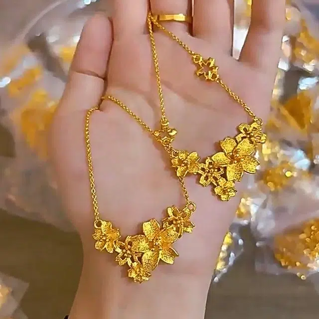 骊碧 金色新中式三生花套链镀金高级感繁花锁骨婚嫁花实用高档轻奢有意义 表白仪式感 黄铜 项链 女款