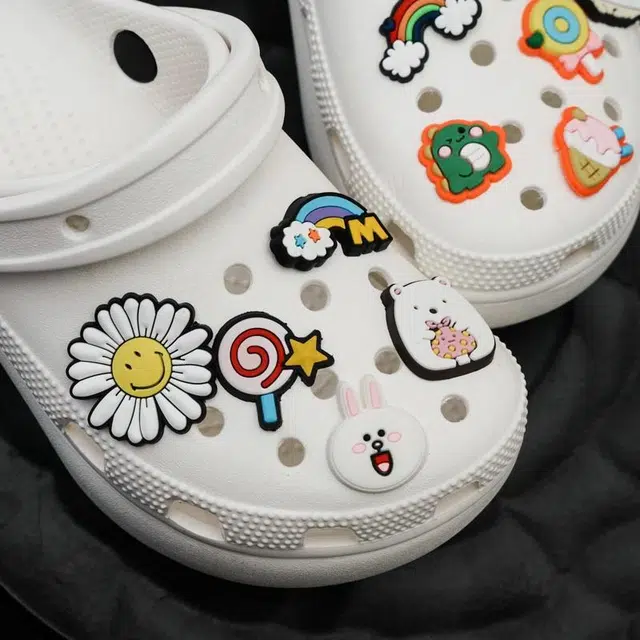 crocs