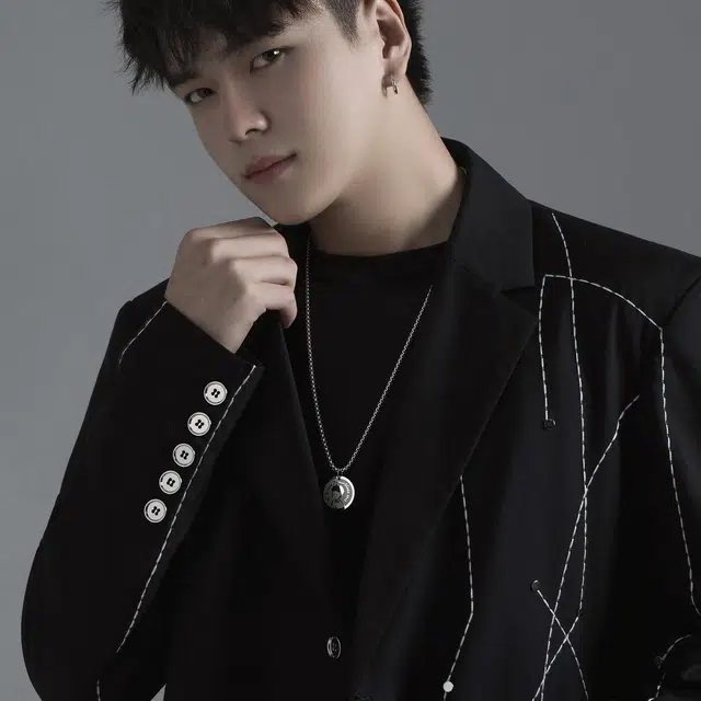 MISS XIA JWY