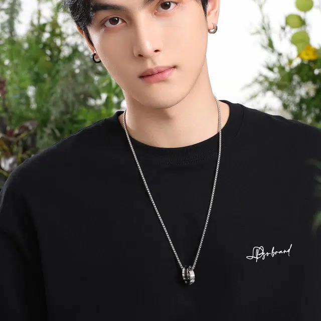 MISS XIA JWY