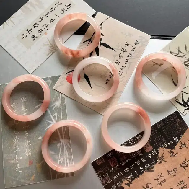 一世倾 新中式国潮桃花酿宽版古风轻奢精致优雅简约小众创意设计高级感甜美可爱大气优雅公主风好运 玛瑙 手镯 男女同款情侣款