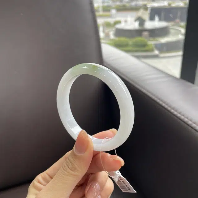 翠亨祥 细糯优雅大气 糯种 翡翠手镯 女款